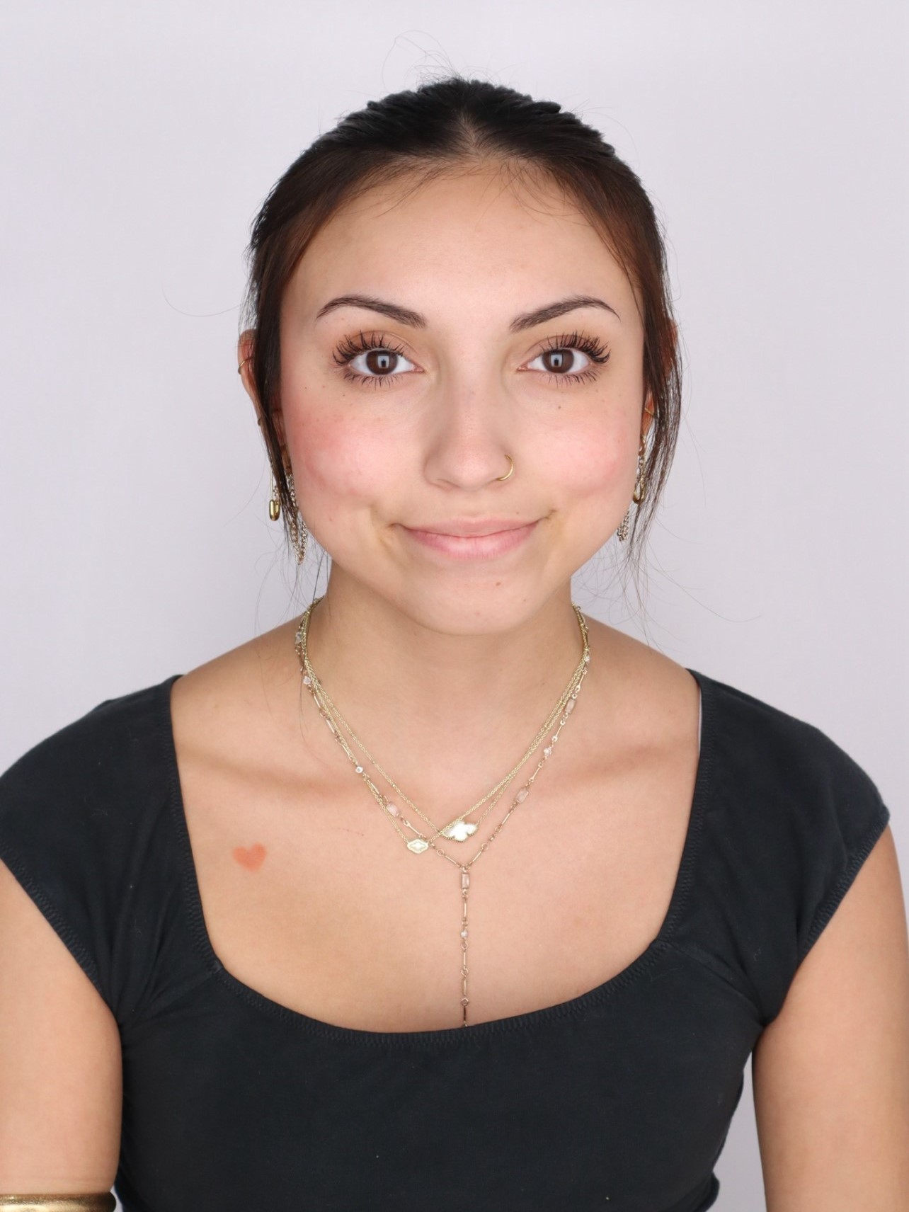  Amiya Andazola
